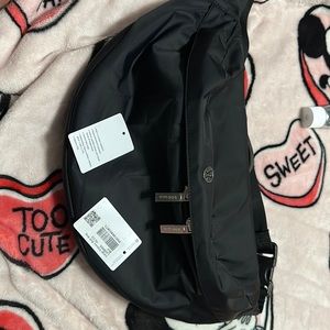 Lululemon large classic belt bag